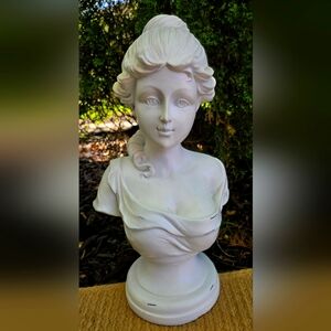 Victorian Style Bust Female White Resin